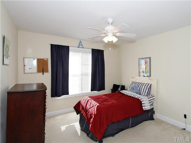 10015 Wynalda Way Raleigh, NC 27613 - Photo 5 of 25 Photo 5