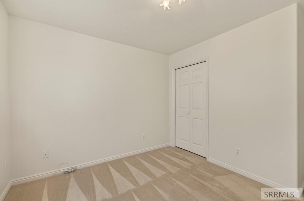 2907 Courtyard Circle Ammon, ID 83406 - Photo 24 of 32