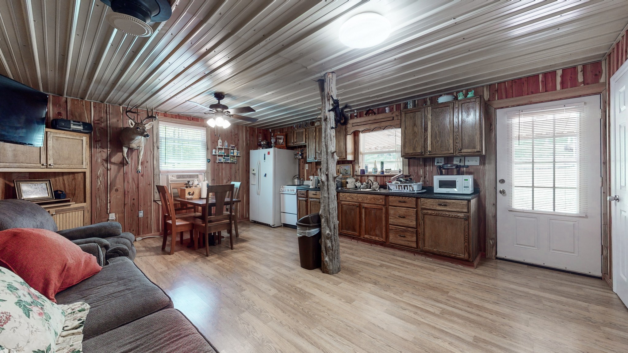 1219 Simmons Branch Road Centerville, TN 37033 - Photo 5 of 48 Gallery Image 5