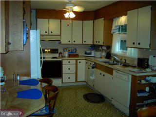 1435 Commonwealth Boulevard Reading, PA 19607 - Photo 5 of 6
