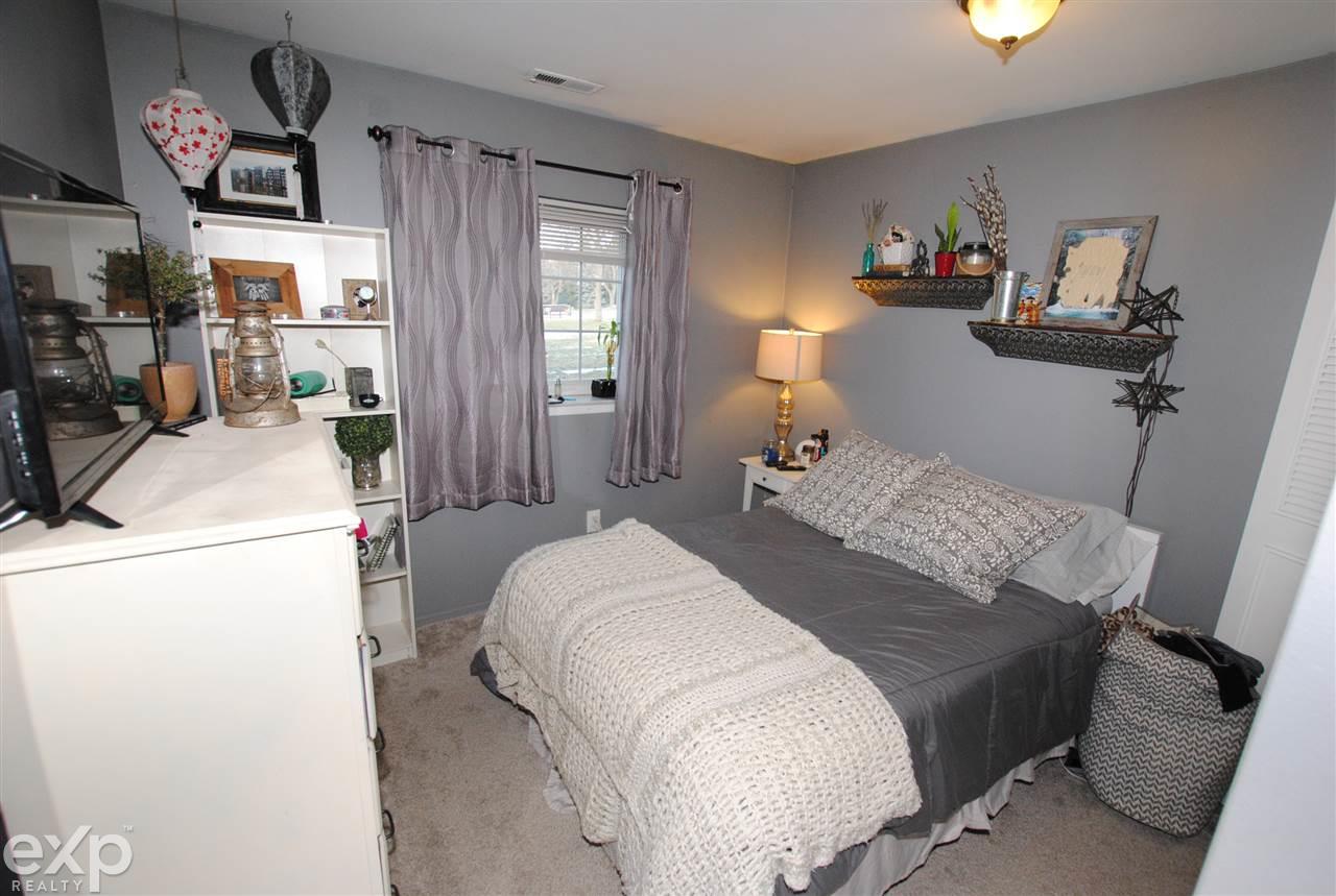 490 Baldwin Avenue Rochester, MI 48307 - Photo 12 of 20