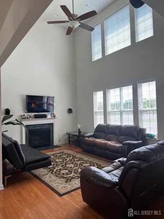 $3,950 | 25 Eddington Lane, Monroe Township, NJ 08831