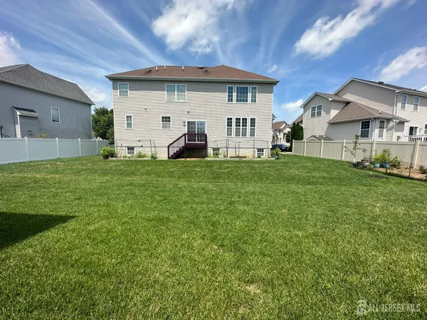$3,950 | 25 Eddington Lane, Monroe Township, NJ 08831