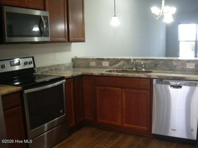 144 Freeboard Lane Calabash, NC 28467 - Photo 8 of 27 Kitchen with granite counter tops