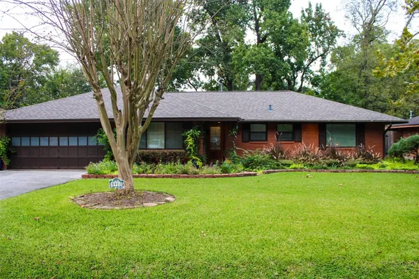 $2,300 | 8910 Greiner Drive, Houston, TX 77080