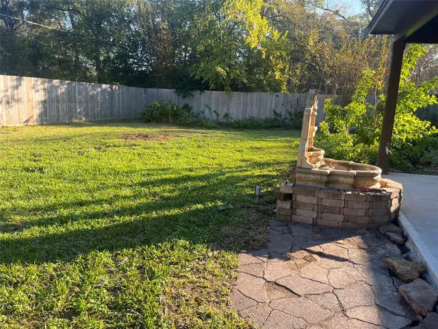 $2,400 | 8910 Greiner Drive, Houston, TX 77080