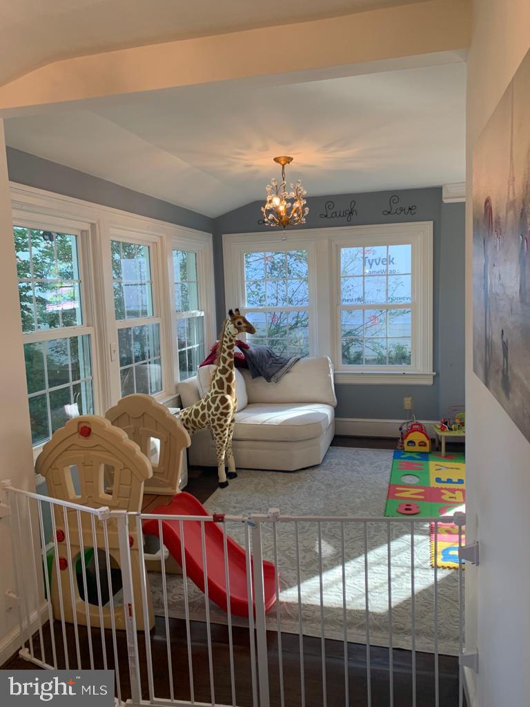 4003 North Glebe Road Arlington, VA 22207 - Photo 10 of 26