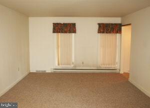 136 Warren Way Lancaster, PA 17601 - Photo 11 of 34