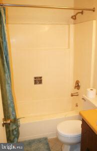 136 Warren Way Lancaster, PA 17601 - Photo 18 of 34