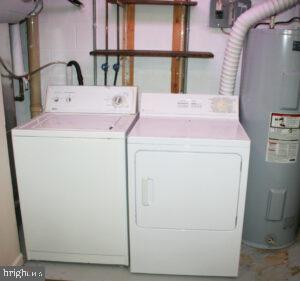 136 Warren Way Lancaster, PA 17601 - Photo 32 of 34