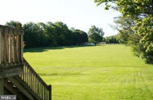 136 Warren Way Lancaster, PA 17601 - Photo 5 of 34