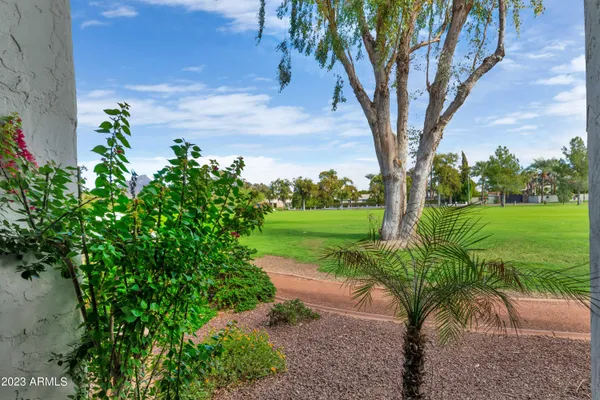 $1,745 | 5223 North 24th Street, Unit 105, Phoenix, AZ 85016