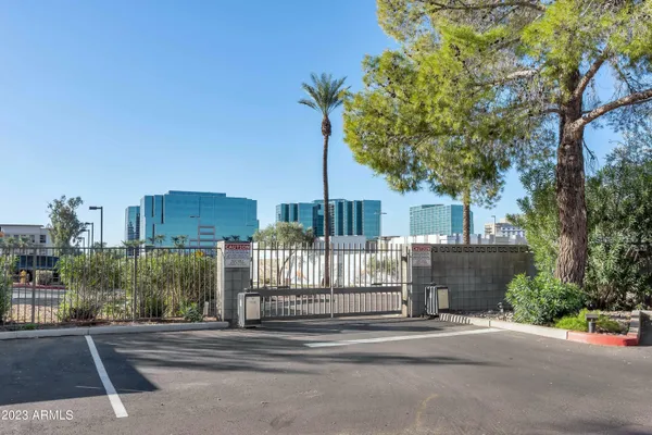 $1,745 | 5223 North 24th Street, Unit 105, Phoenix, AZ 85016