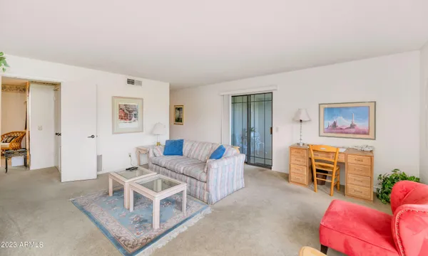 $1,745 | 5223 North 24th Street, Unit 105, Phoenix, AZ 85016