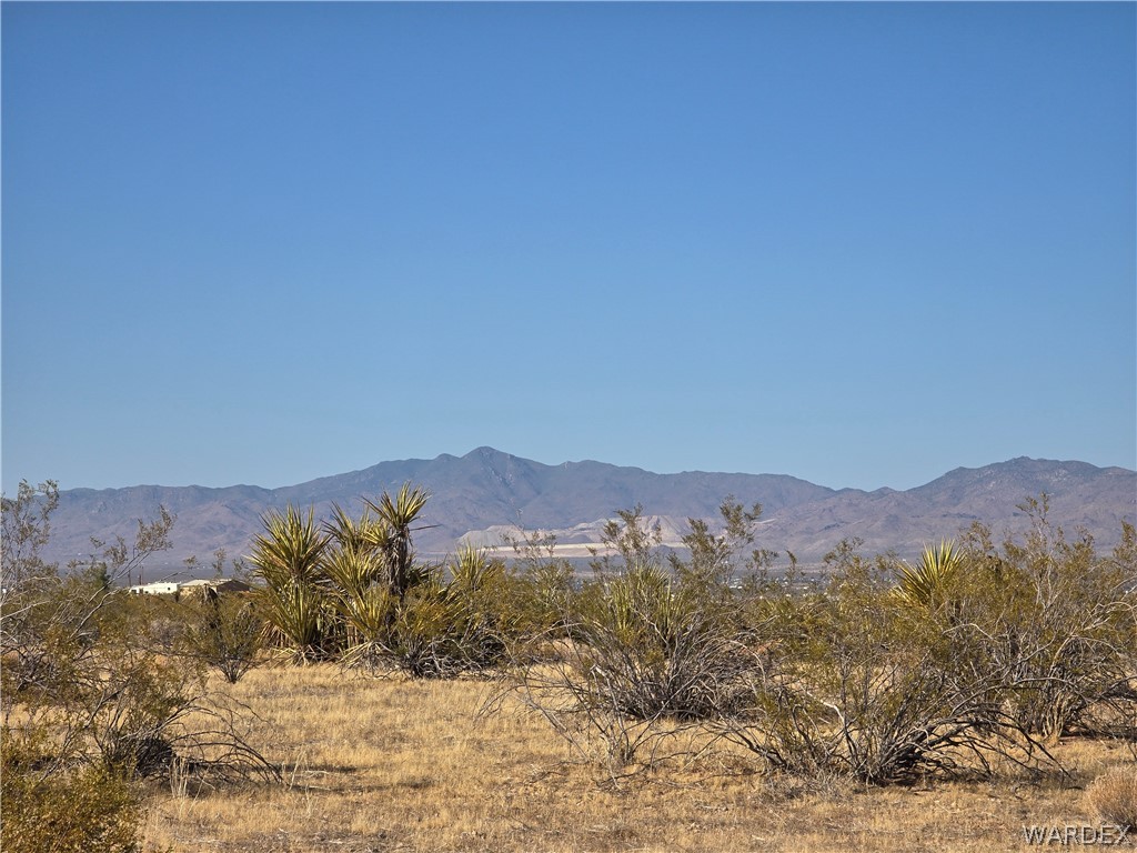 2821 Hopi Road Golden Valley, AZ 86413 - Photo 17 of 30 a view of a mountain