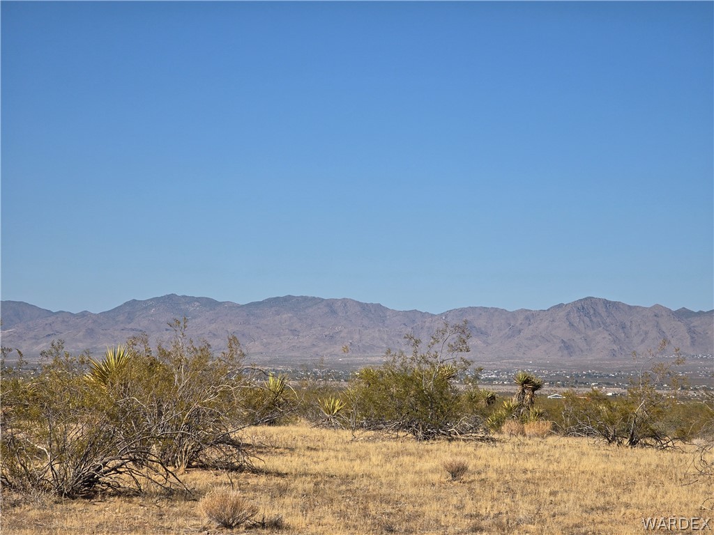 2821 Hopi Road Golden Valley, AZ 86413 - Photo 18 of 30 a view of mountain and a mountain
