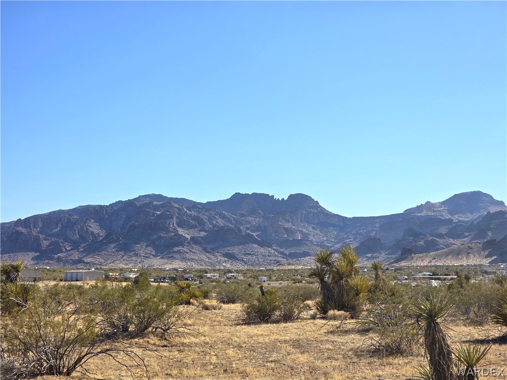 2821 Hopi Road Golden Valley, AZ 86413 - Photo 8 of 30 a view of a mountain