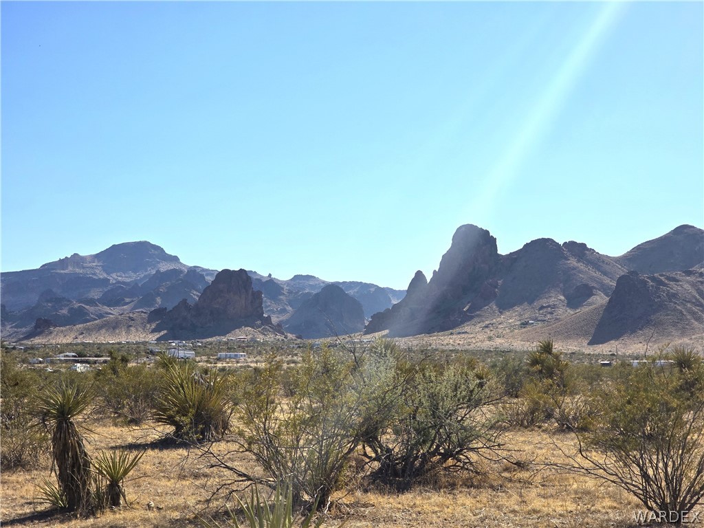 2821 Hopi Road Golden Valley, AZ 86413 - Photo 9 of 30 a view of a large body of water and mountain