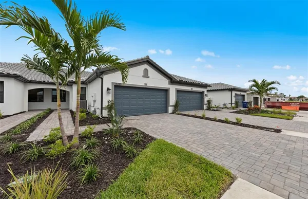 $422,150 | 14296 Eagle Branch Drive, Nokomis, FL 34275
