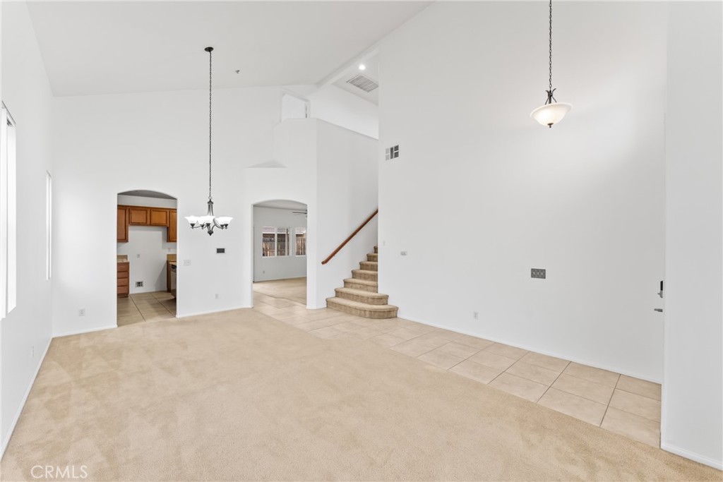 8751 Metta Circle Riverside, CA 92503 - Photo 7 of 40