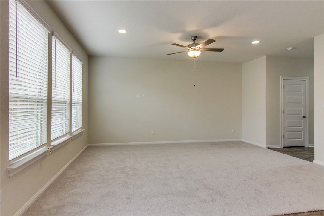 15912 Windroot Street Austin, TX 78728 - Photo 9 of 36