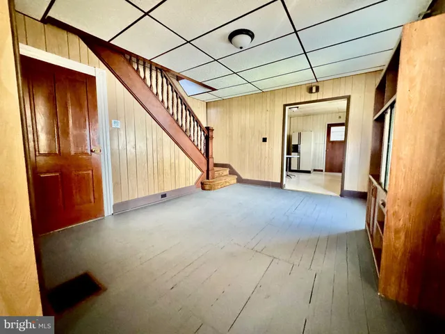 $1,100 | 632 Columbia Avenue, Cumberland, MD 21502