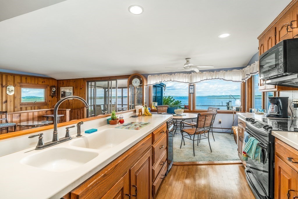 76 North Ridge Road Ipswich, MA 01938 - Photo 16 of 25 Gallery Image 16