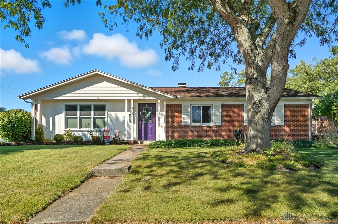 301 Beardsley Road Dayton, OH 45426 - Photo 1 of 34 Gallery Image 1