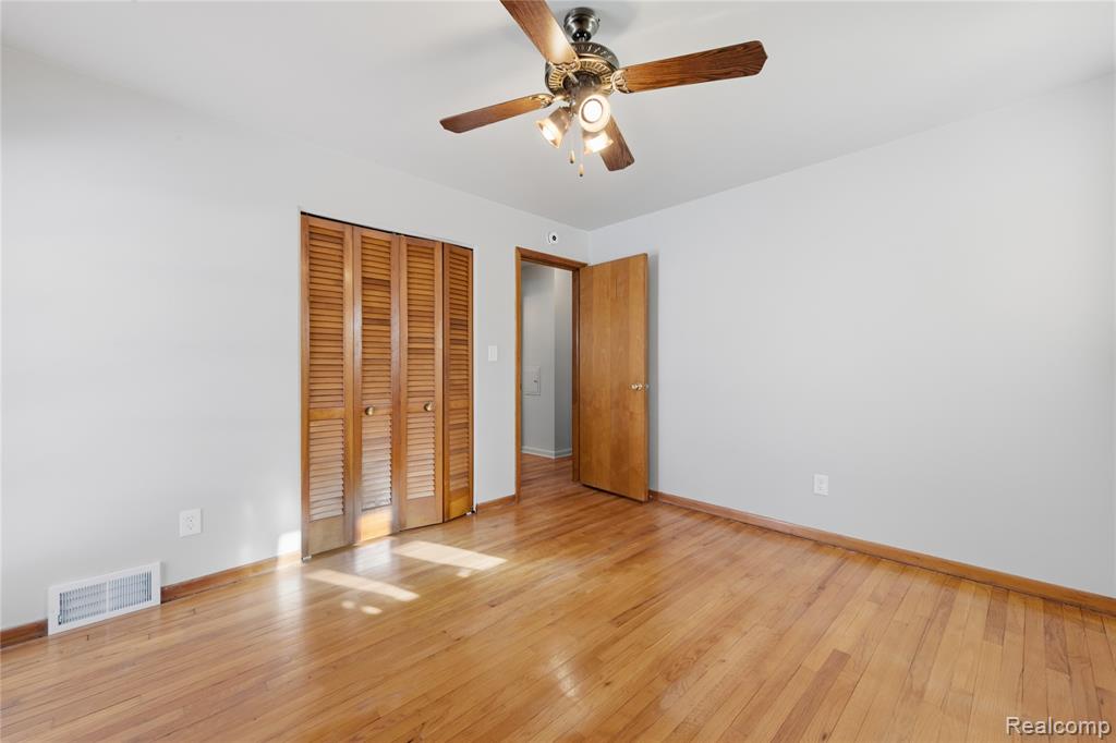 2722 Banner Street Dearborn, MI 48124 - Photo 15 of 32