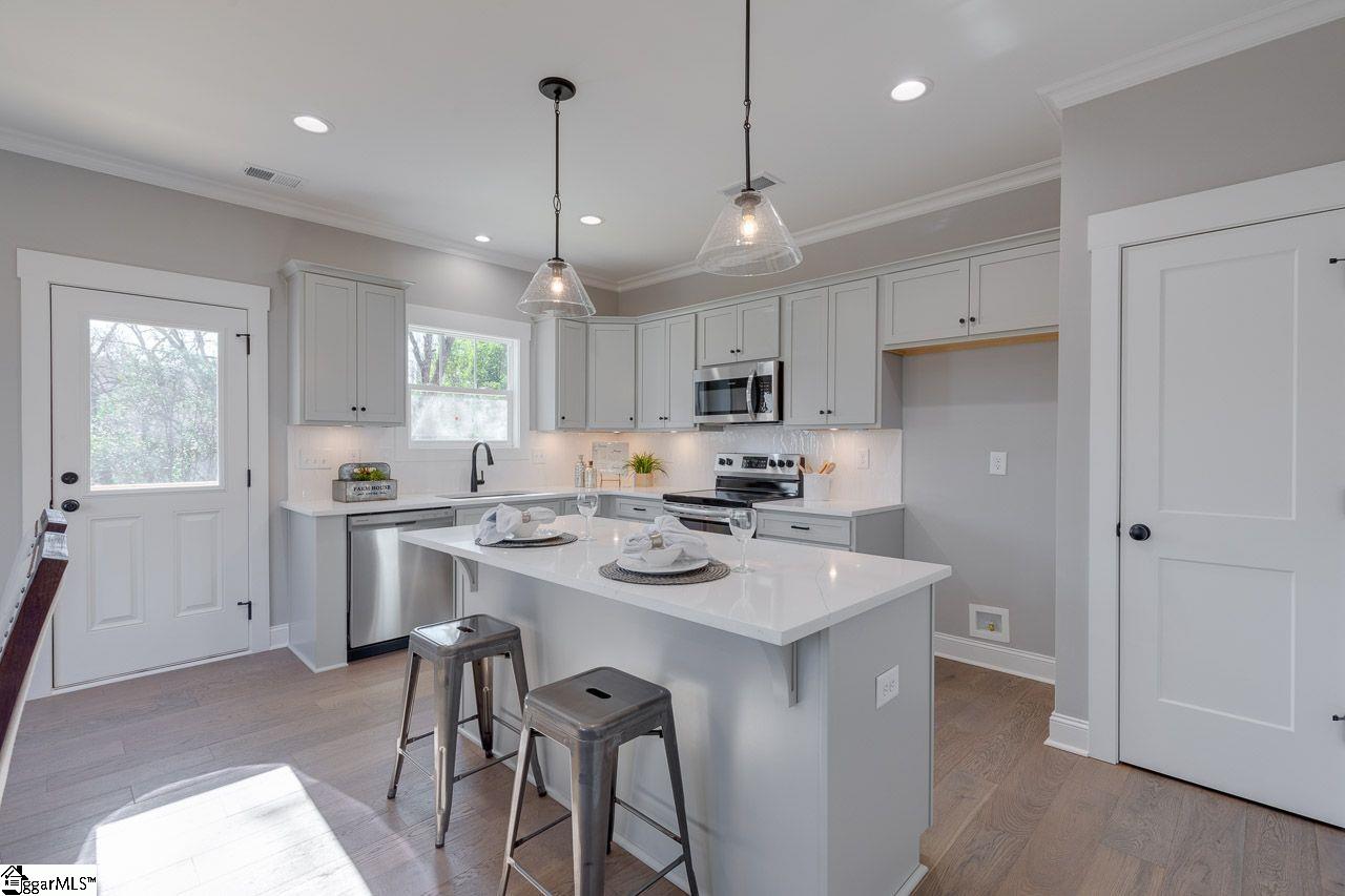 108 Clark Street Greenville, SC 29607 - Photo 8 of 20 Gallery Image 8