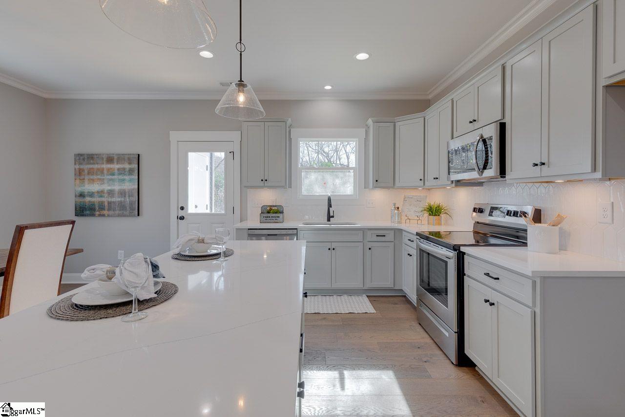 108 Clark Street Greenville, SC 29607 - Photo 9 of 20 Gallery Image 9