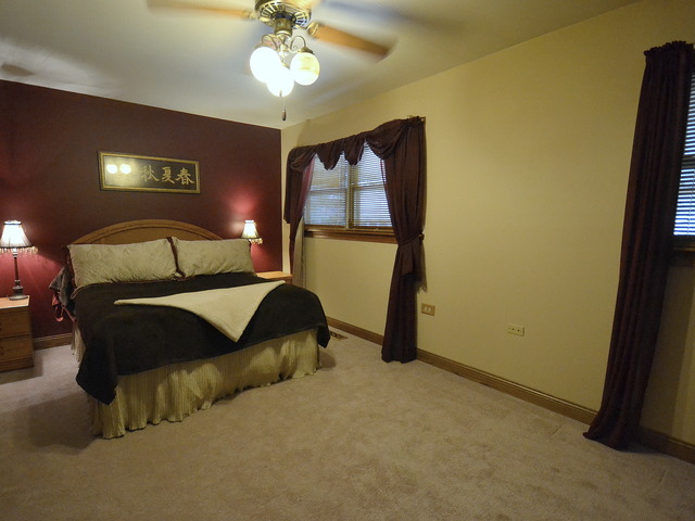 15 Rose Avenue Addison, IL 60101 - Photo 6 of 15 Gallery Image 6
