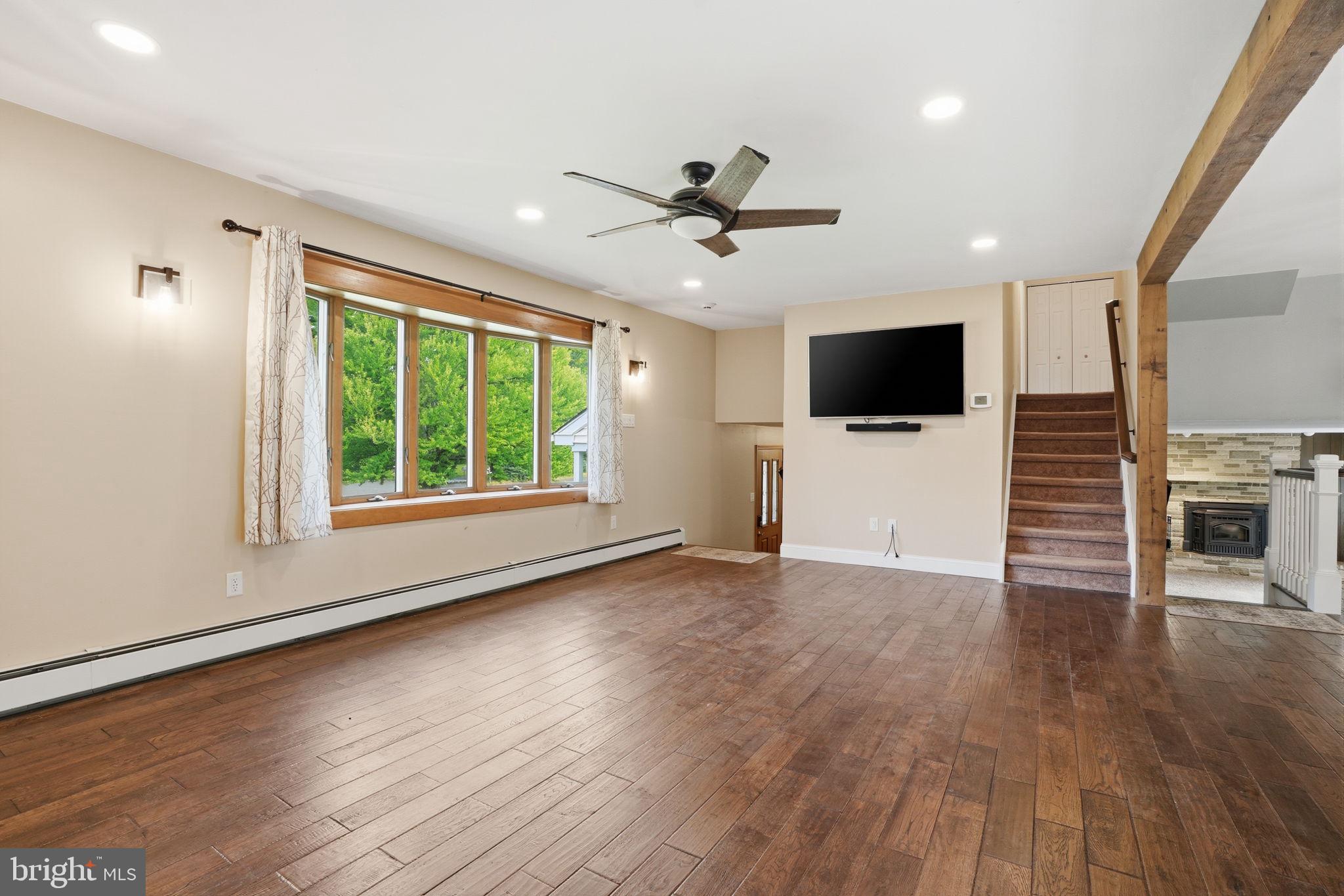 3965 Regina Place Doylestown, PA 18902 - Photo 12 of 35