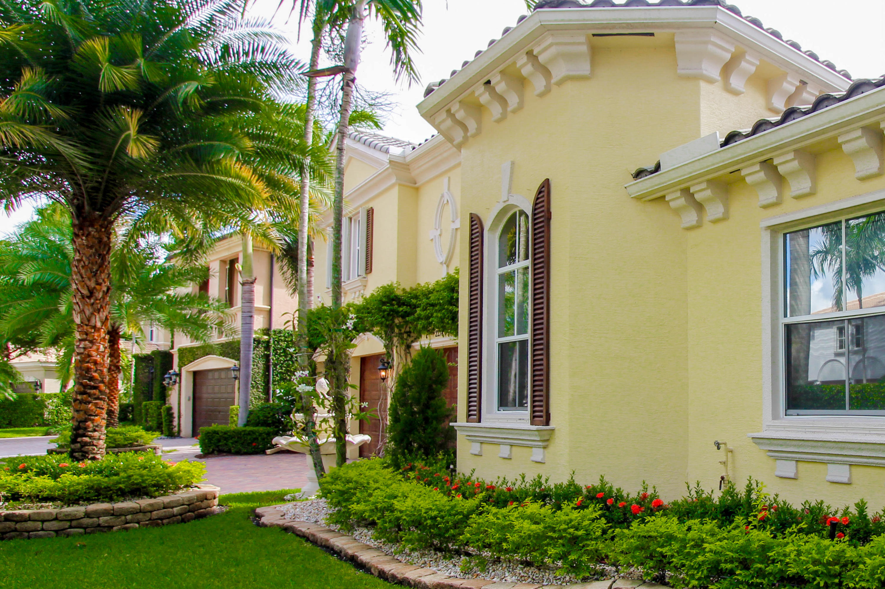 2274 Stotesbury Way Wellington, FL 33414 - Photo 3 of 65 3