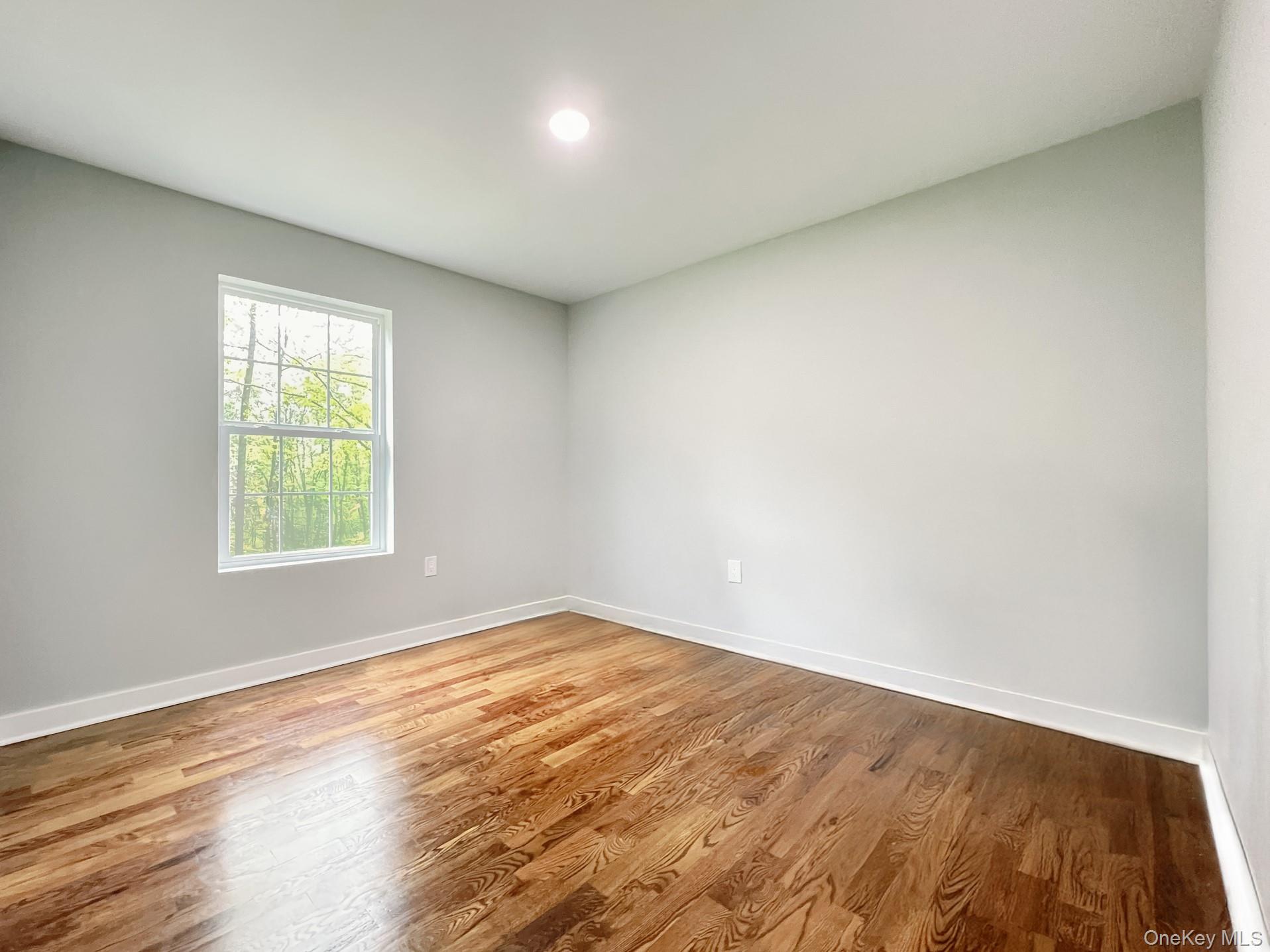82 Hampton Road Marlboro, NY 12542 - Photo 28 of 34