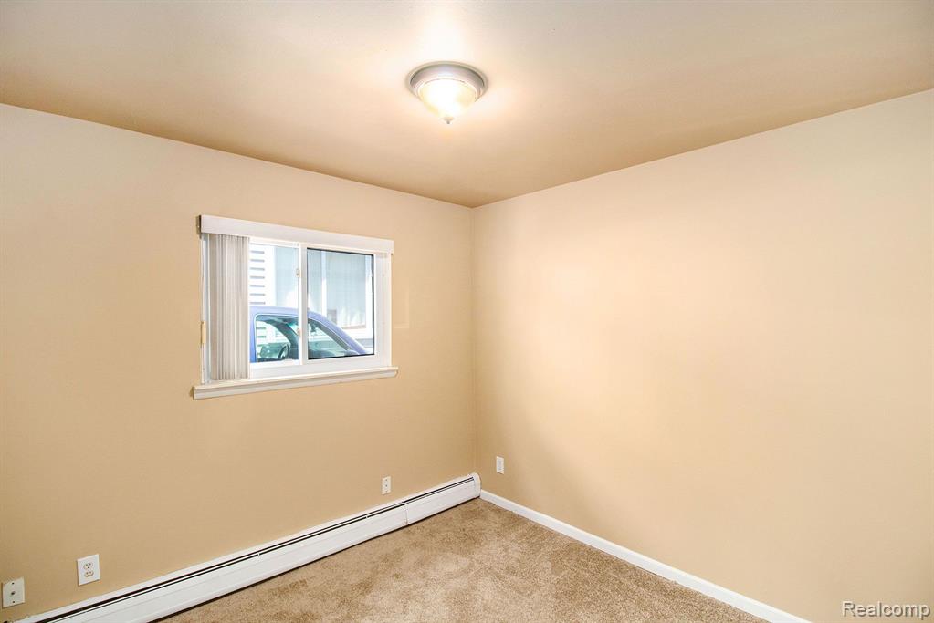 7020 Toepfer Road Warren, MI 48091 - Photo 13 of 21