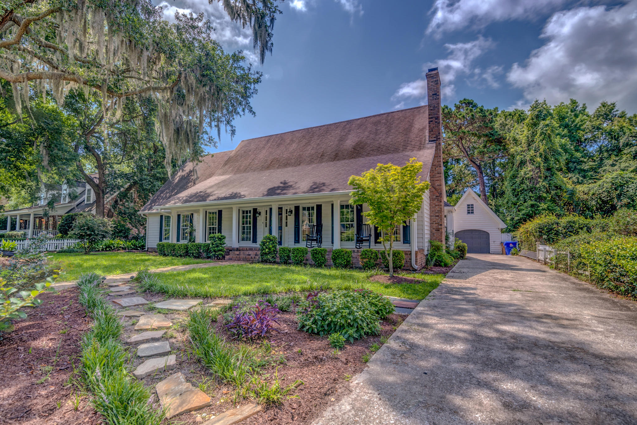 979 Harbortowne Road Charleston, SC 29412 - Photo 2 of 45 979 Harbortowne-41