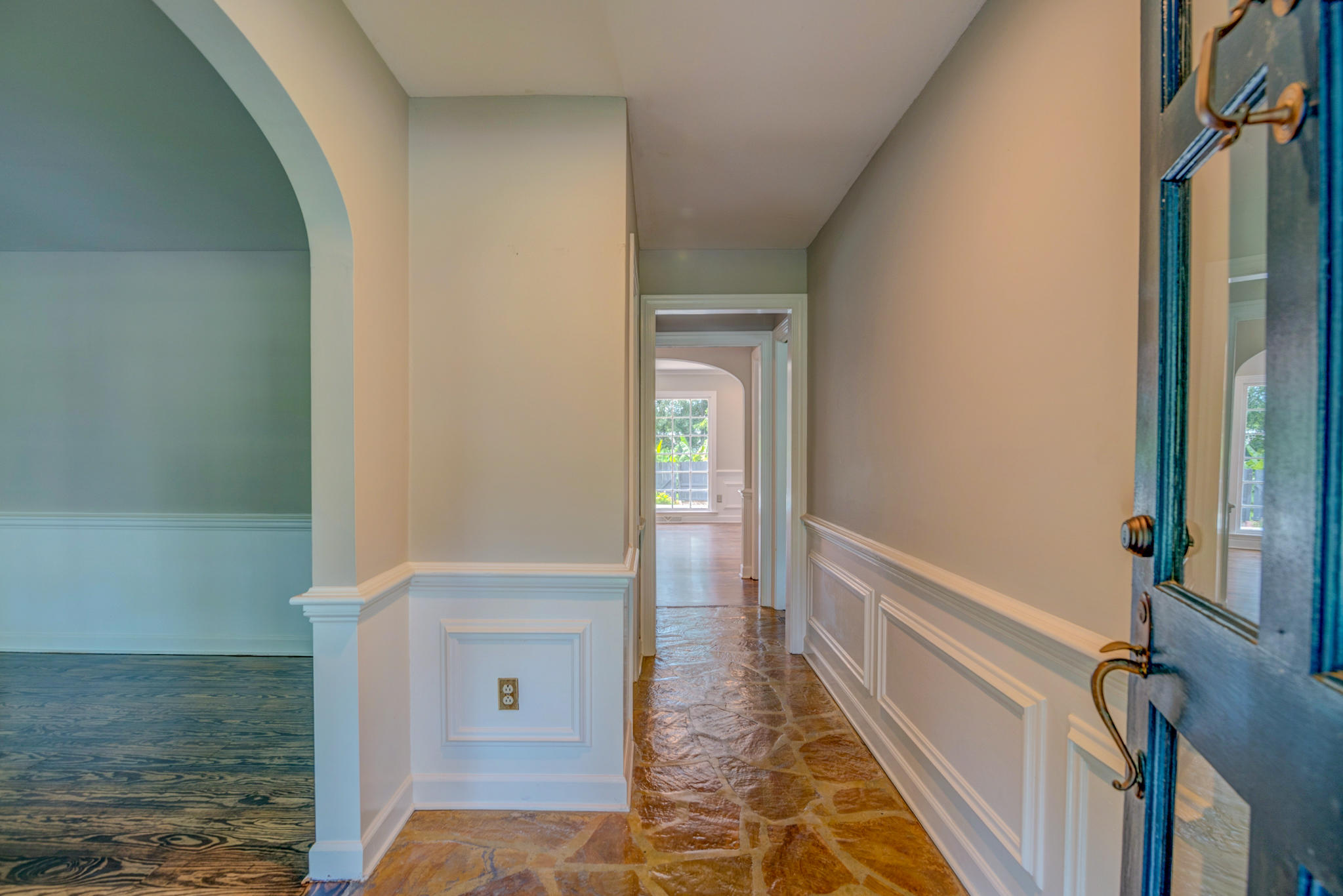 979 Harbortowne Road Charleston, SC 29412 - Photo 19 of 45 979 Harbortowne-32