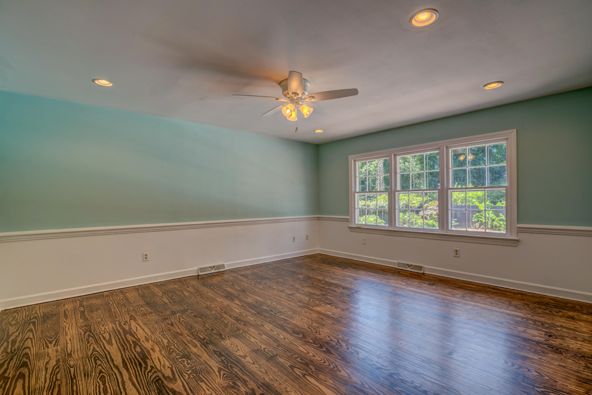 979 Harbortowne Road Charleston, SC 29412 - Photo 22 of 45 979 Harbortowne-15