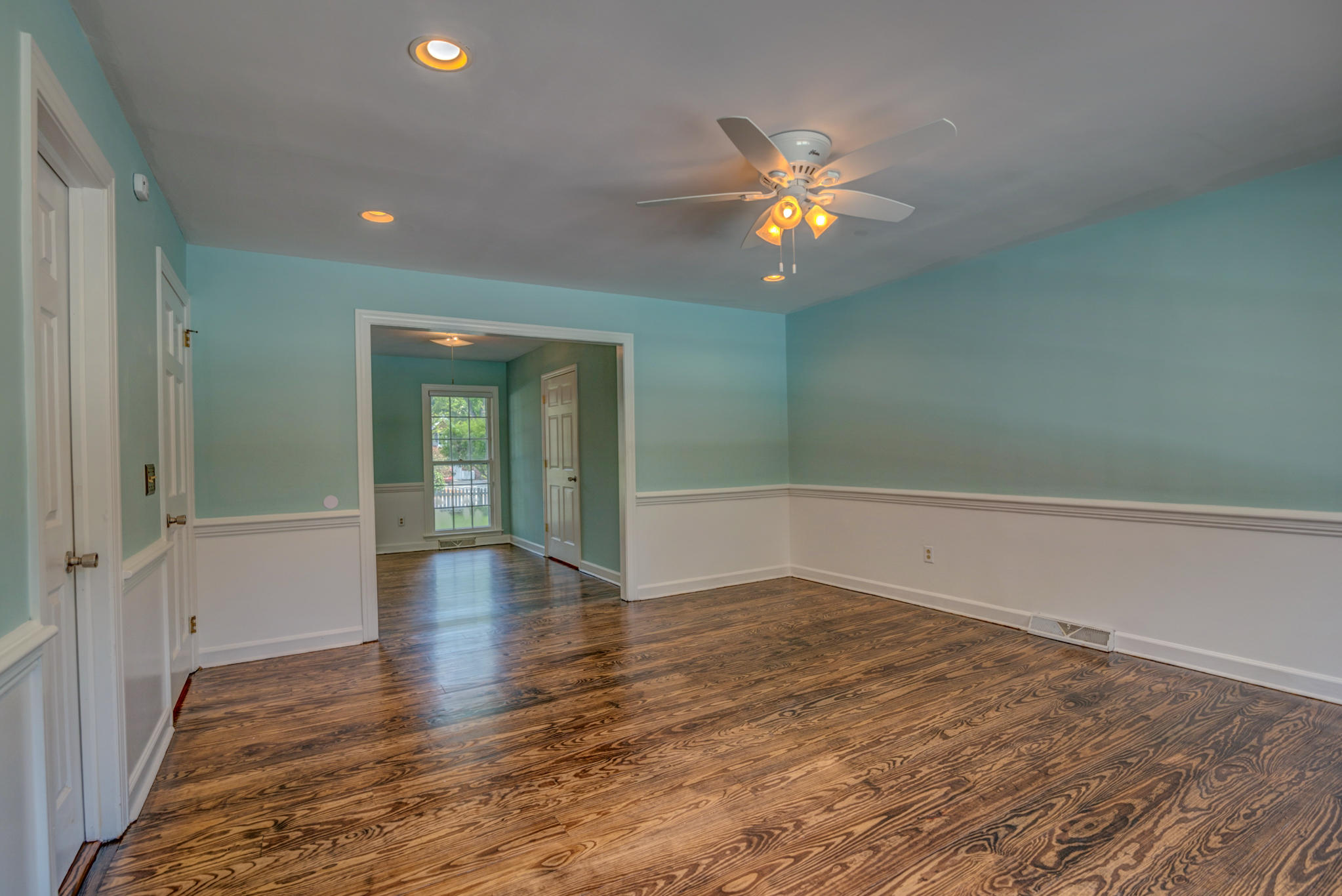 979 Harbortowne Road Charleston, SC 29412 - Photo 23 of 45 979 Harbortowne-16