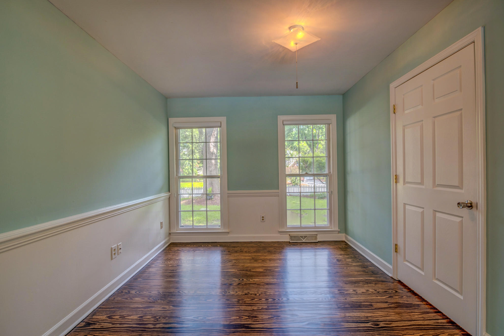 979 Harbortowne Road Charleston, SC 29412 - Photo 25 of 45 979 Harbortowne-18