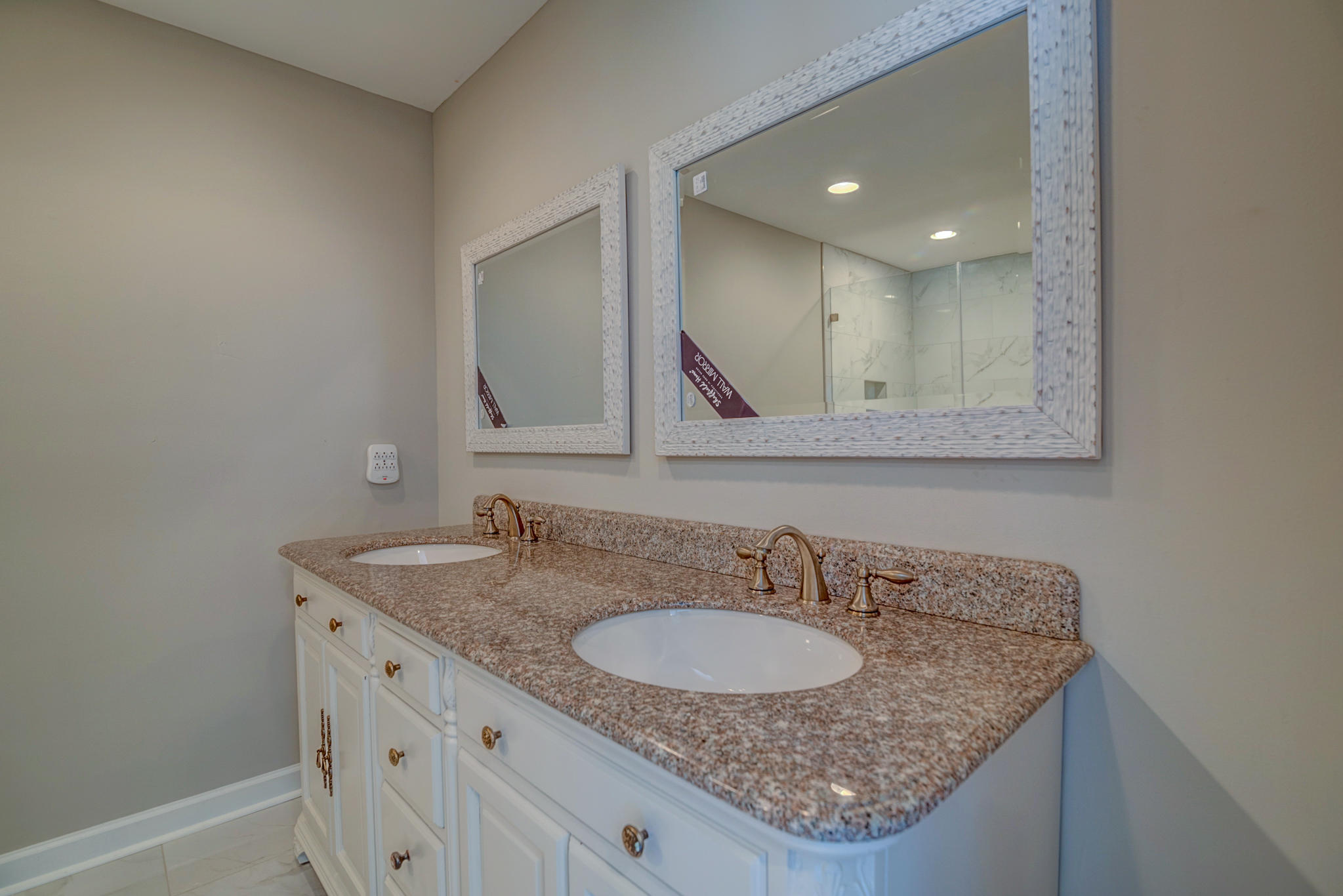 979 Harbortowne Road Charleston, SC 29412 - Photo 28 of 45 979 Harbortowne-13
