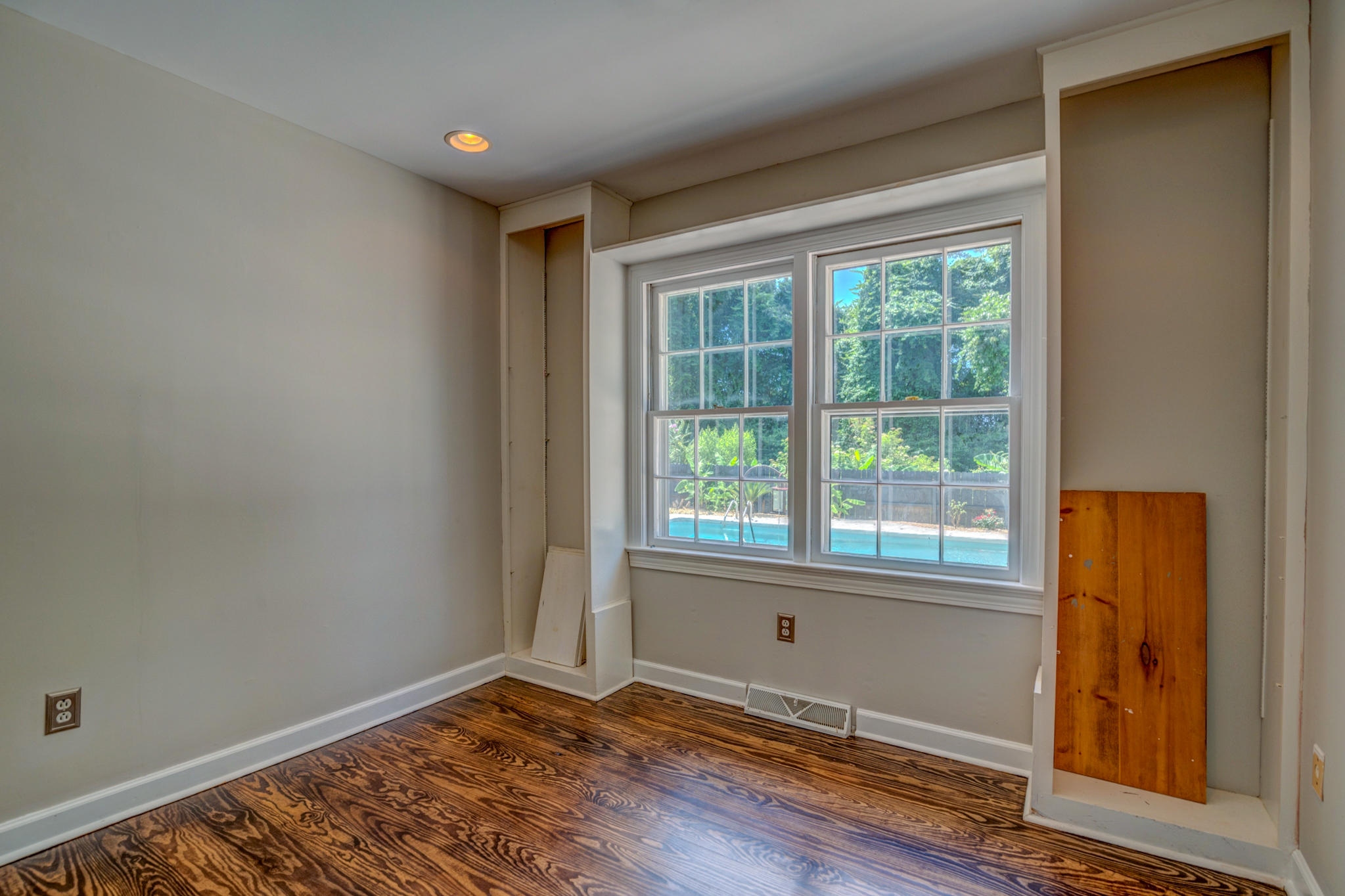 979 Harbortowne Road Charleston, SC 29412 - Photo 30 of 45 979 Harbortowne-22
