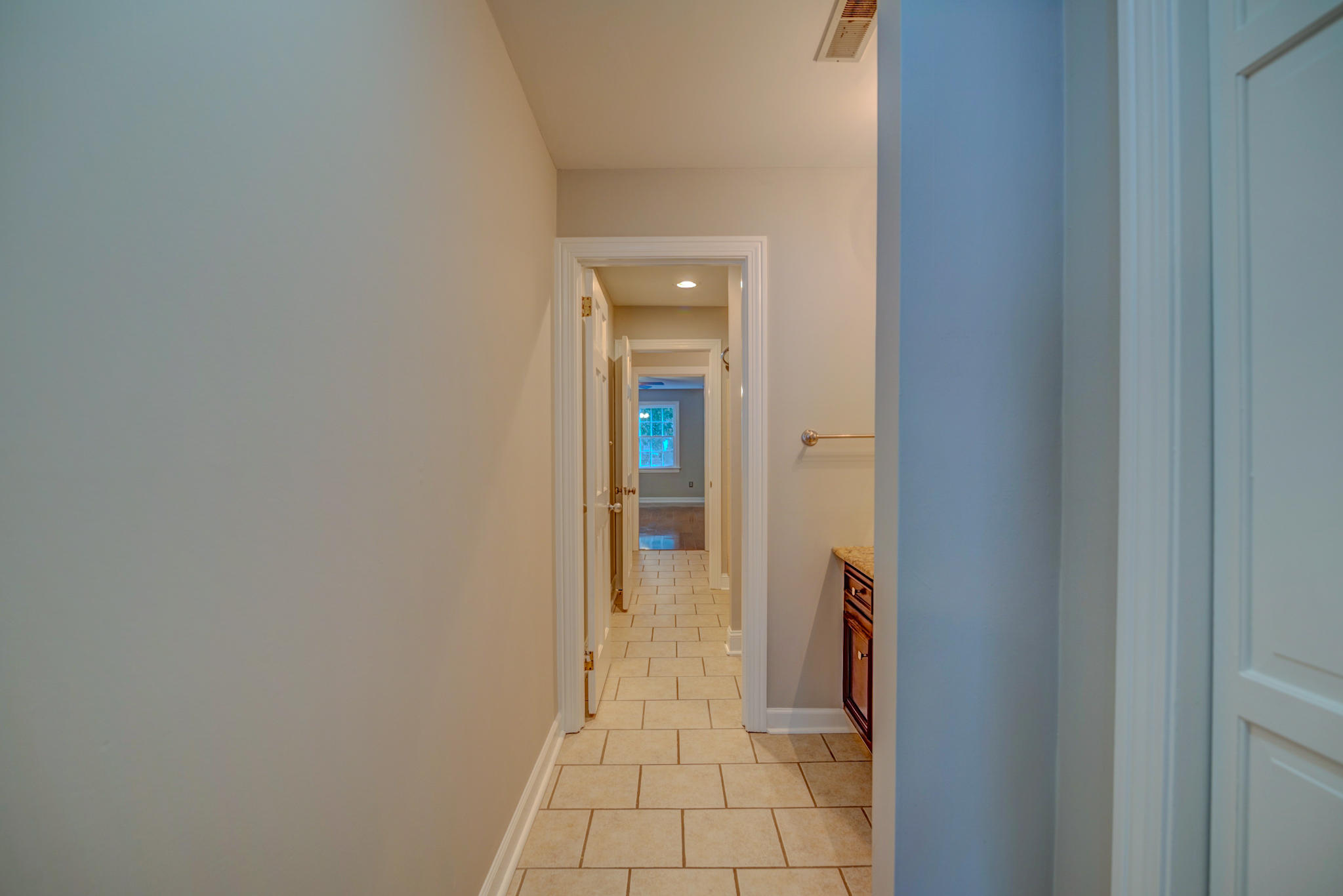 979 Harbortowne Road Charleston, SC 29412 - Photo 35 of 45 979 Harbortowne-3