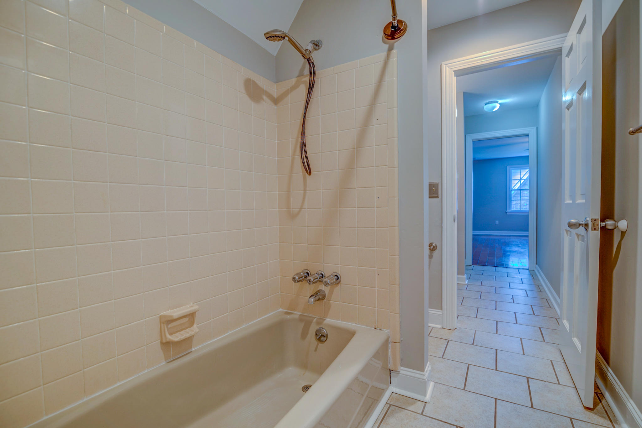 979 Harbortowne Road Charleston, SC 29412 - Photo 37 of 45 979 Harbortowne-5