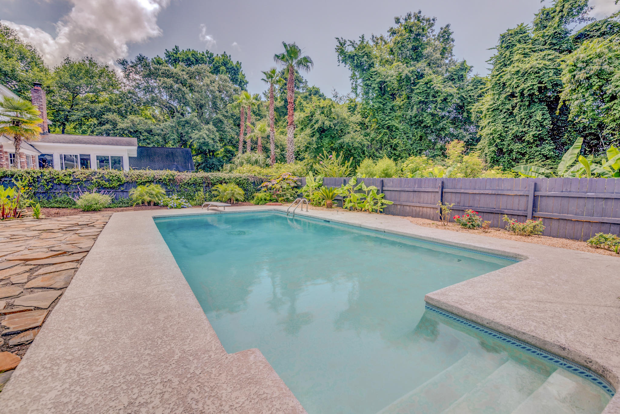 979 Harbortowne Road Charleston, SC 29412 - Photo 5 of 45 979 Harbortowne-34