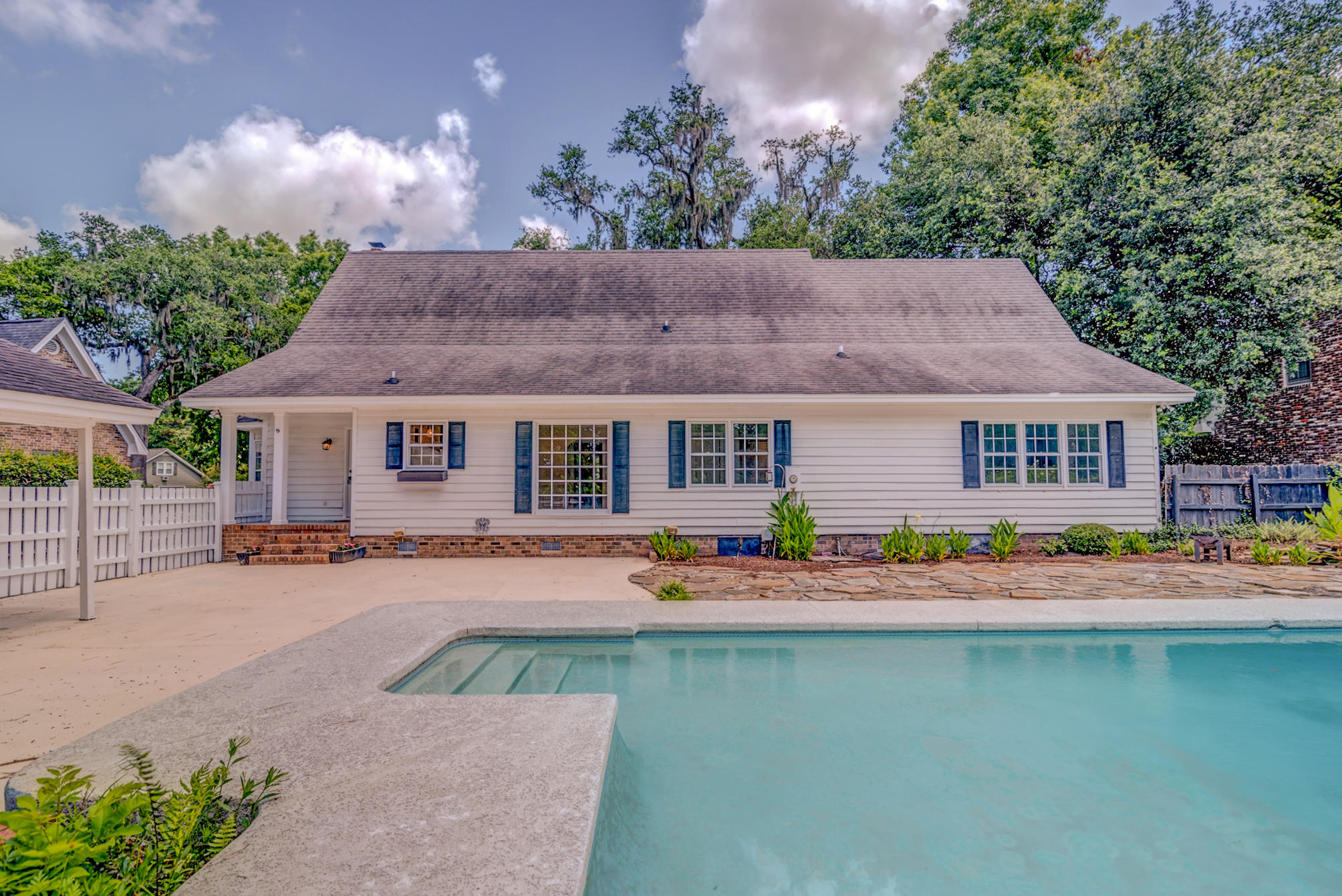 979 Harbortowne Road Charleston, SC 29412 - Photo 9 of 45 979 Harbortowne-39