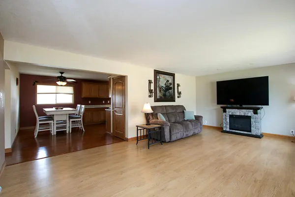 $199,900 | 312 Milkyway Street North, Cosmos, MN 56228