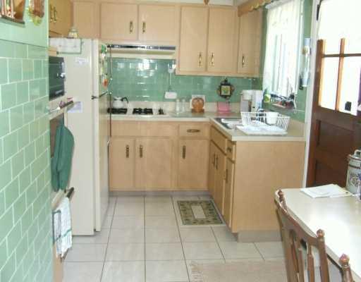 129 Rock Run Road Elizabeth, PA 15037 - Photo 3 of 8 Kitchen.