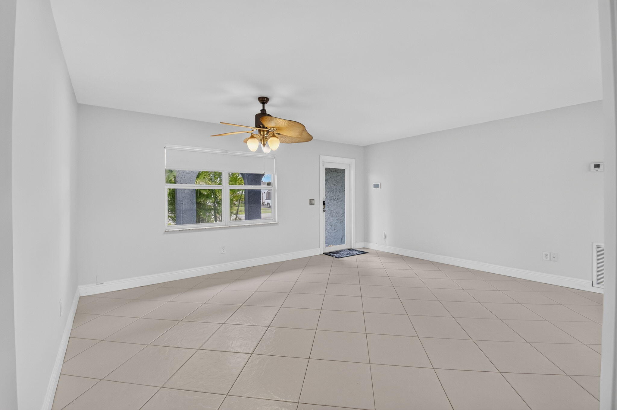 4599 Betelnut Street Boca Raton, FL 33428 - Photo 9 of 28 Living Room